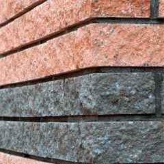 Колотый фасадный камень угловой 225х50х65
