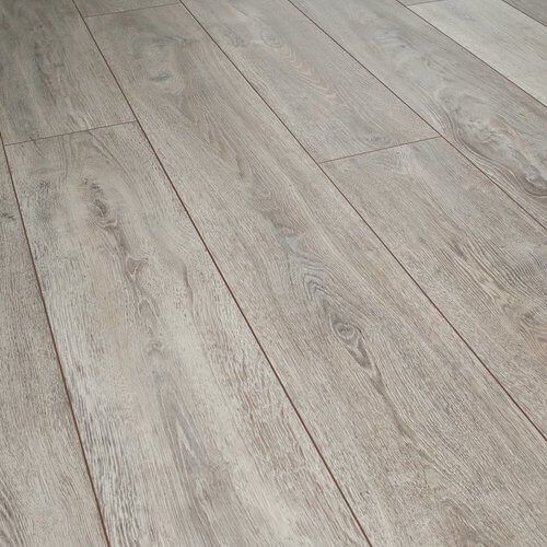 Ламинат Kronoswiss Swiss Aquastop Дуб Квинс 4934
